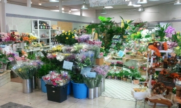 「フラワーガーデン　中部花壇本店」　（鳥取県倉吉市）の花屋店舗写真2